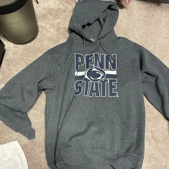 All 5 Penn State tops. Includes white out tee - Picture 11 of 16